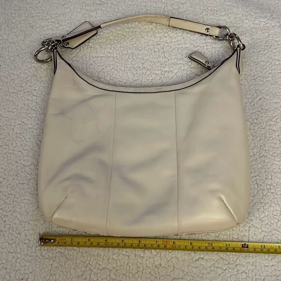 Coach white weave shoulder bag with crossbody strap - Picture 10 of 16